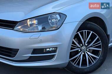 Универсал Volkswagen Golf 2016 в 