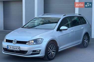 Универсал Volkswagen Golf 2016 в 