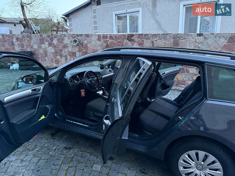 Универсал Volkswagen Golf 2017 в Тернополе