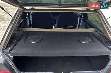 Хэтчбек Volkswagen Golf 1986 в 