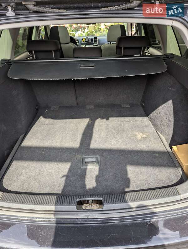 Универсал Volkswagen Golf 2011 в Черновцах