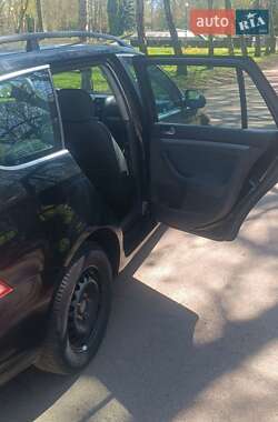 Універсал Volkswagen Golf 2009 в 