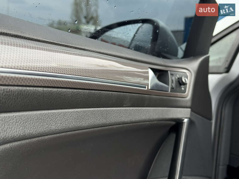 Універсал Volkswagen Golf 2013 в Ковелі