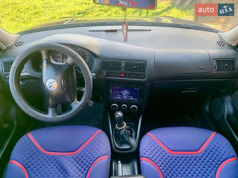 Хетчбек Volkswagen Golf 2000 в Броварах