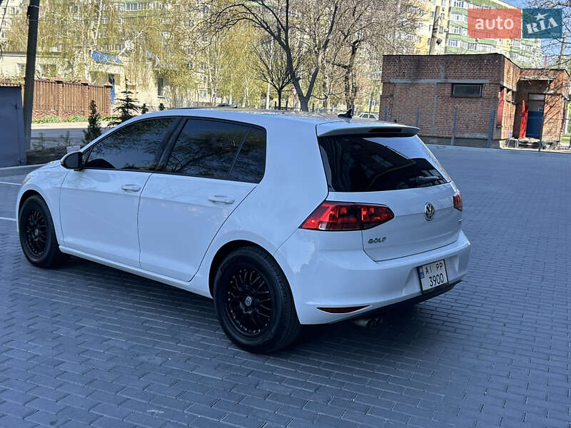Хетчбек Volkswagen Golf 2016 в Полтаві