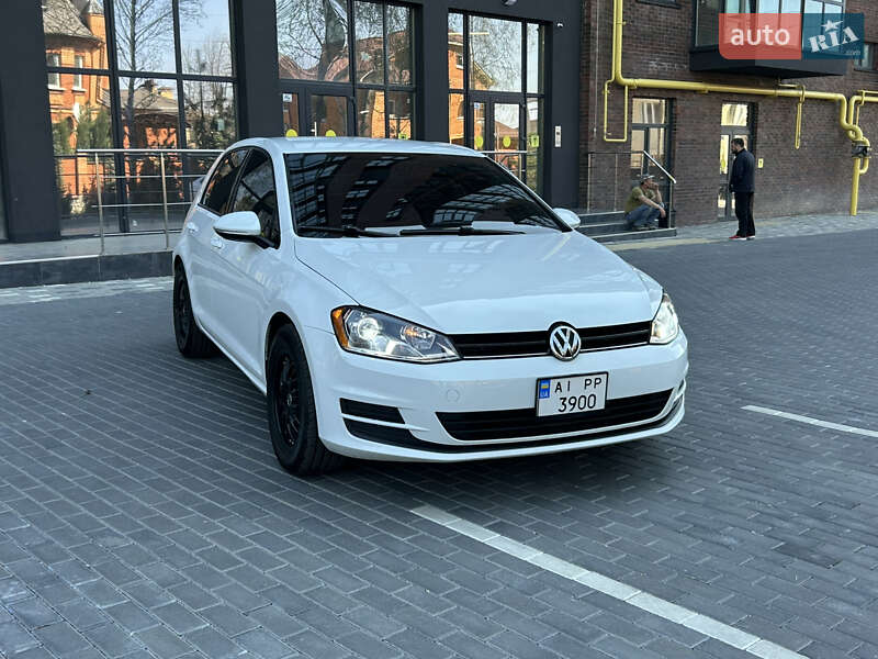 Хетчбек Volkswagen Golf 2016 в Полтаві