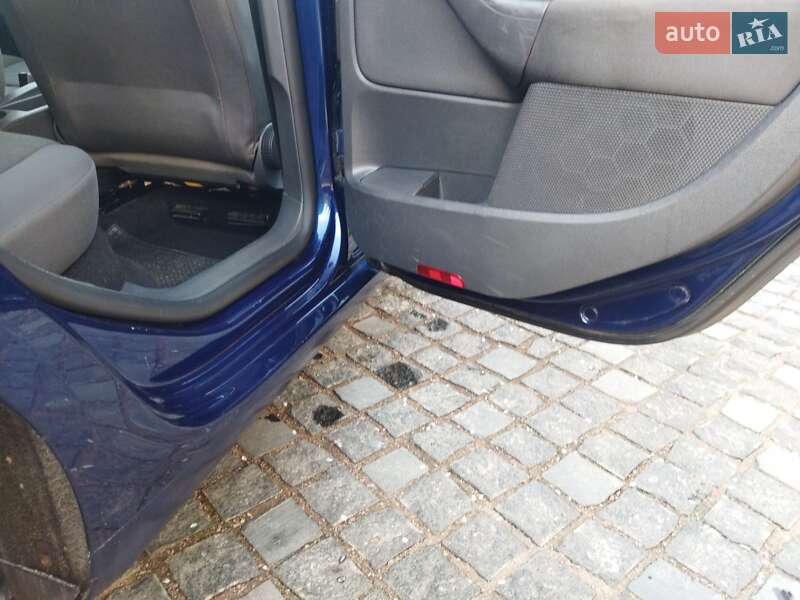 Хэтчбек Volkswagen Golf 2006 в Житомире фото 45 Хэтчбек Volkswagen Golf 2006 в Житомире