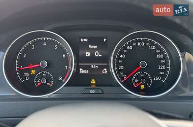 Хэтчбек Volkswagen Golf 2020 в 