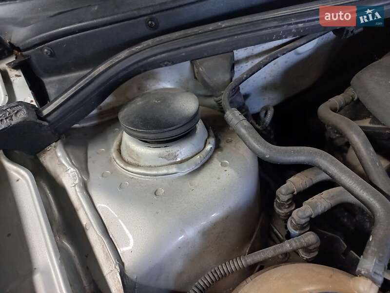 Универсал Volkswagen Golf 2000 в Кропивницком