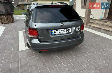 Хэтчбек Volkswagen Golf 2010 в 