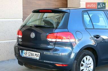 Хэтчбек Volkswagen Golf 2012 в 