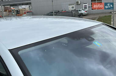 Хэтчбек Volkswagen Golf 2005 в 