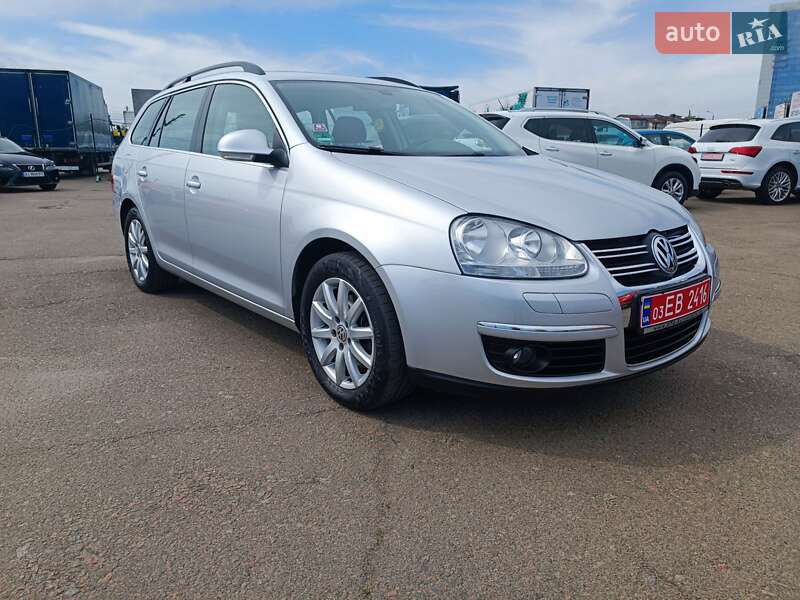 Универсал Volkswagen Golf 2009 в 