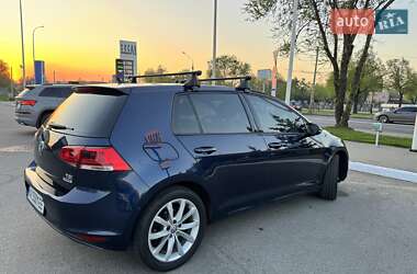 Хэтчбек Volkswagen Golf 2014 в 