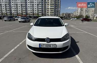Универсал Volkswagen Golf 2010 в 