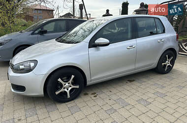 Хетчбек Volkswagen Golf 2009 в Чернівцях