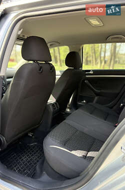 Универсал Volkswagen Golf 2011 в 
