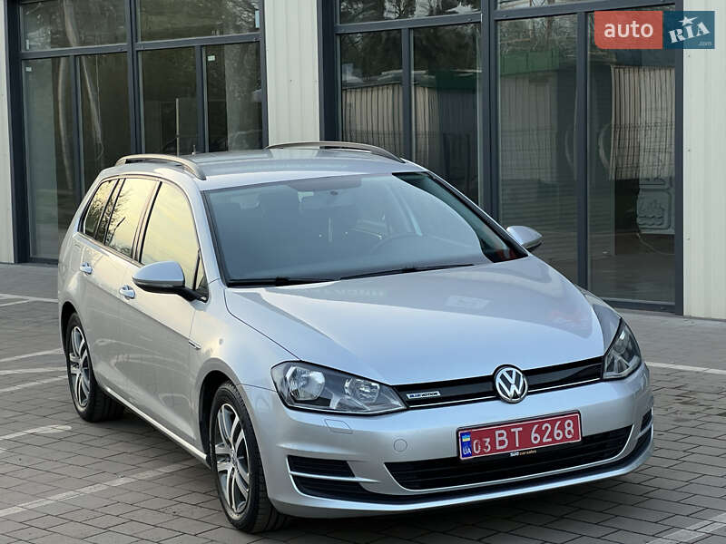 Универсал Volkswagen Golf 2016 в 