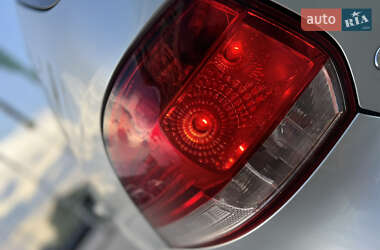 Універсал Volkswagen Golf 2011 в 