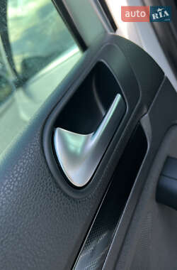 Універсал Volkswagen Golf 2011 в 