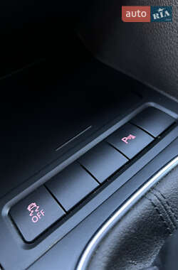 Універсал Volkswagen Golf 2011 в 