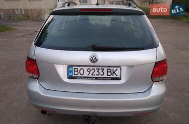 Универсал Volkswagen Golf 2011 в 