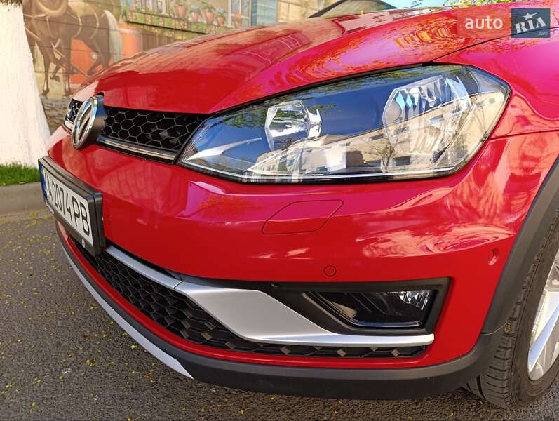 Универсал Volkswagen Golf 2017 в Белгороде-Днестровском