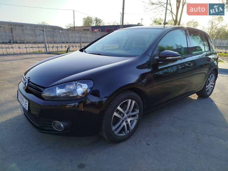Хетчбек Volkswagen Golf 2010 в Лубнах
