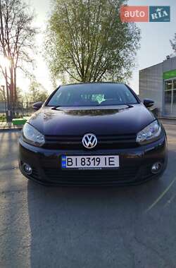 Хетчбек Volkswagen Golf 2010 в 