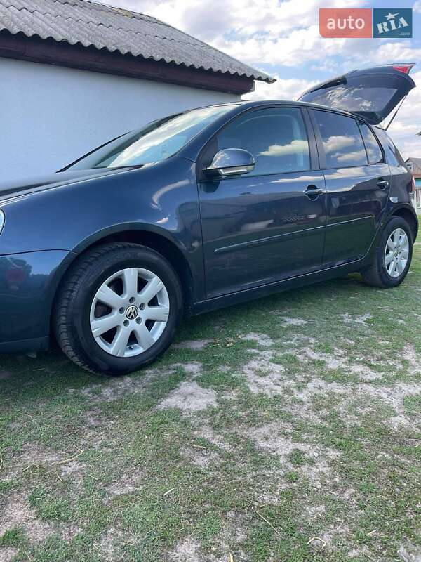 Хэтчбек Volkswagen Golf 2007 в Любомле