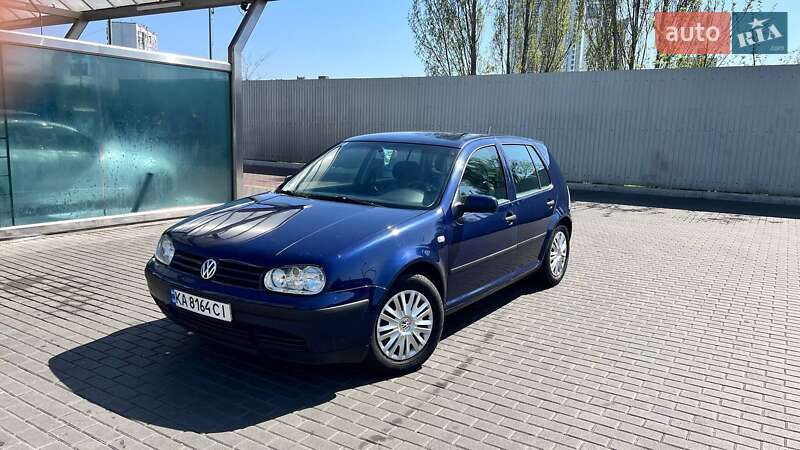 Volkswagen Golf 2003