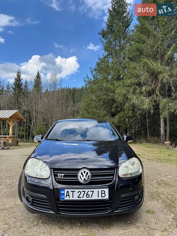 Хетчбек Volkswagen Golf 2006 в Ворохті
