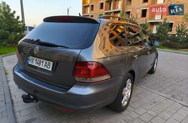 Универсал Volkswagen Golf 2009 в 