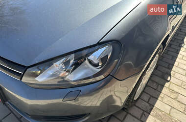 Універсал Volkswagen Golf 2010 в 