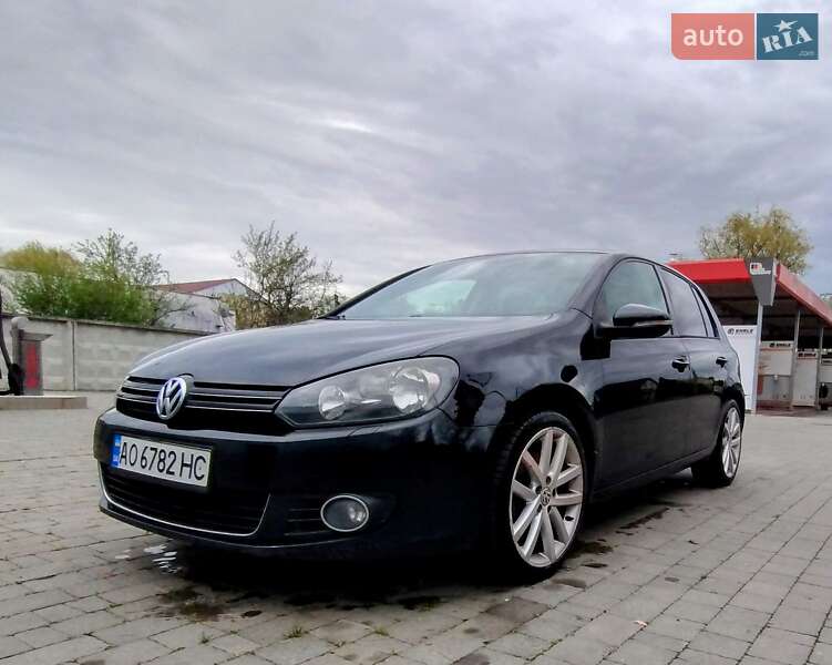 Хетчбек Volkswagen Golf 2009 в Ужгороді