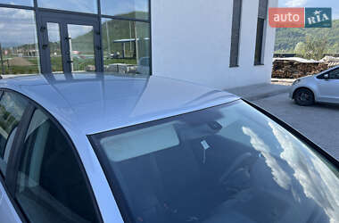 Хетчбек Volkswagen Golf 2004 в 