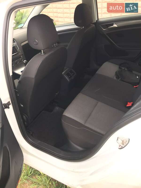 Універсал Volkswagen Golf 2014 в Богодухіву фото 12 Універсал Volkswagen Golf 2014 в Богодухіву