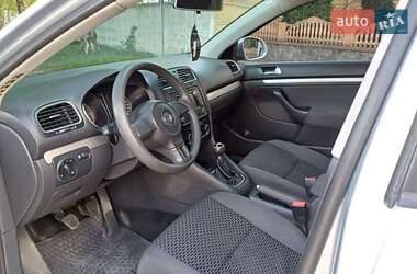 Універсал Volkswagen Golf 2011 в 