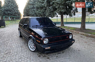 Хэтчбек Volkswagen Golf 1985 в 