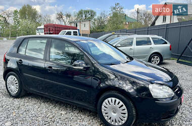 Хэтчбек Volkswagen Golf 2008 в 