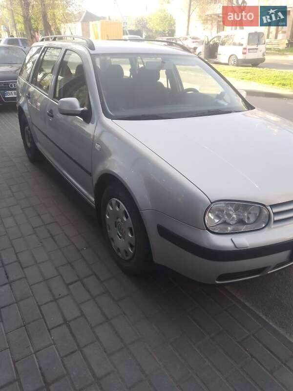 Volkswagen Golf 2000