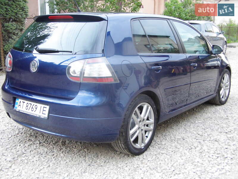 Хетчбек Volkswagen Golf 2007 в Івано-Франківську