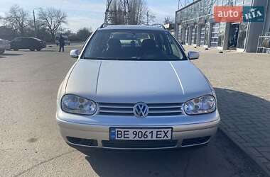 Универсал Volkswagen Golf 2001 в 