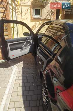 Хэтчбек Volkswagen Golf 1998 в 