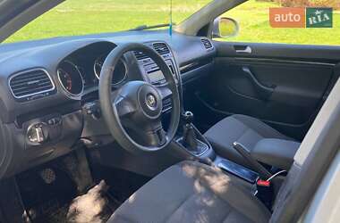 Універсал Volkswagen Golf 2009 в 