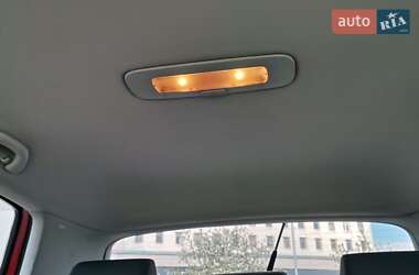 Хэтчбек Volkswagen Golf 2005 в 