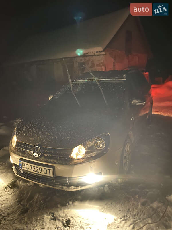 Універсал Volkswagen Golf 2012 в Судовій Вишні