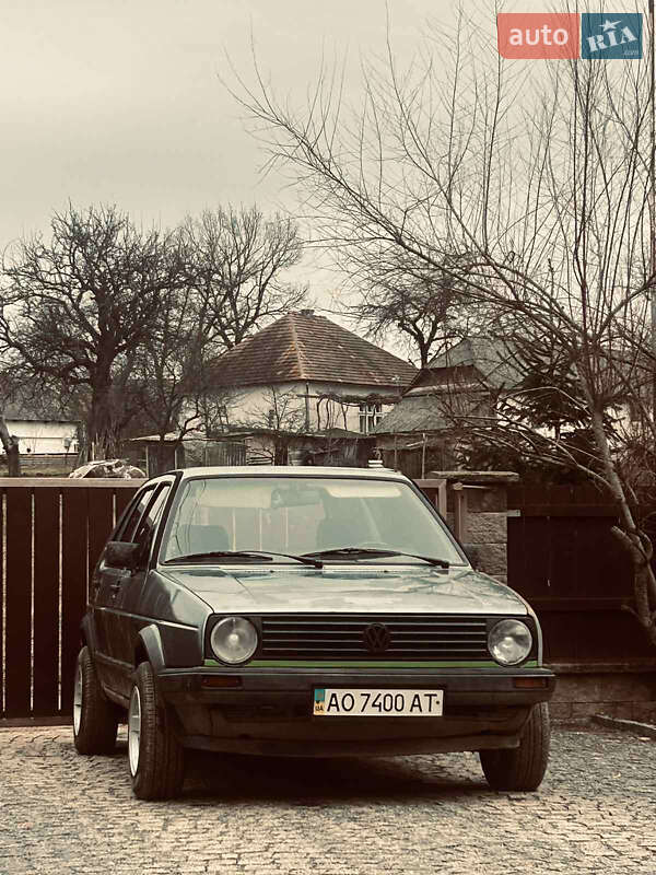 Хетчбек Volkswagen Golf 1987 в 