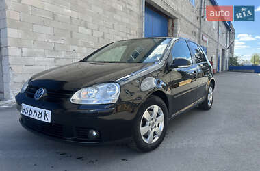 Хэтчбек Volkswagen Golf 2006 в 
