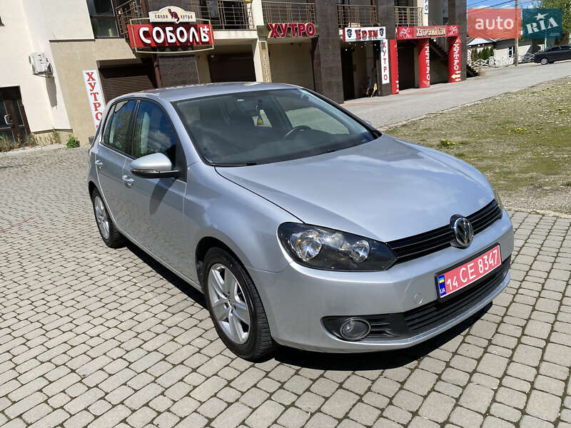 Хэтчбек Volkswagen Golf 2009 в Ивано-Франковске